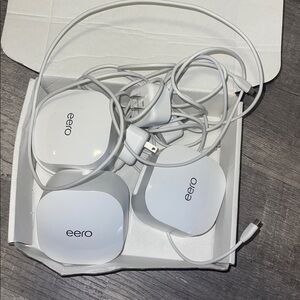 Eero White Mesh Network System